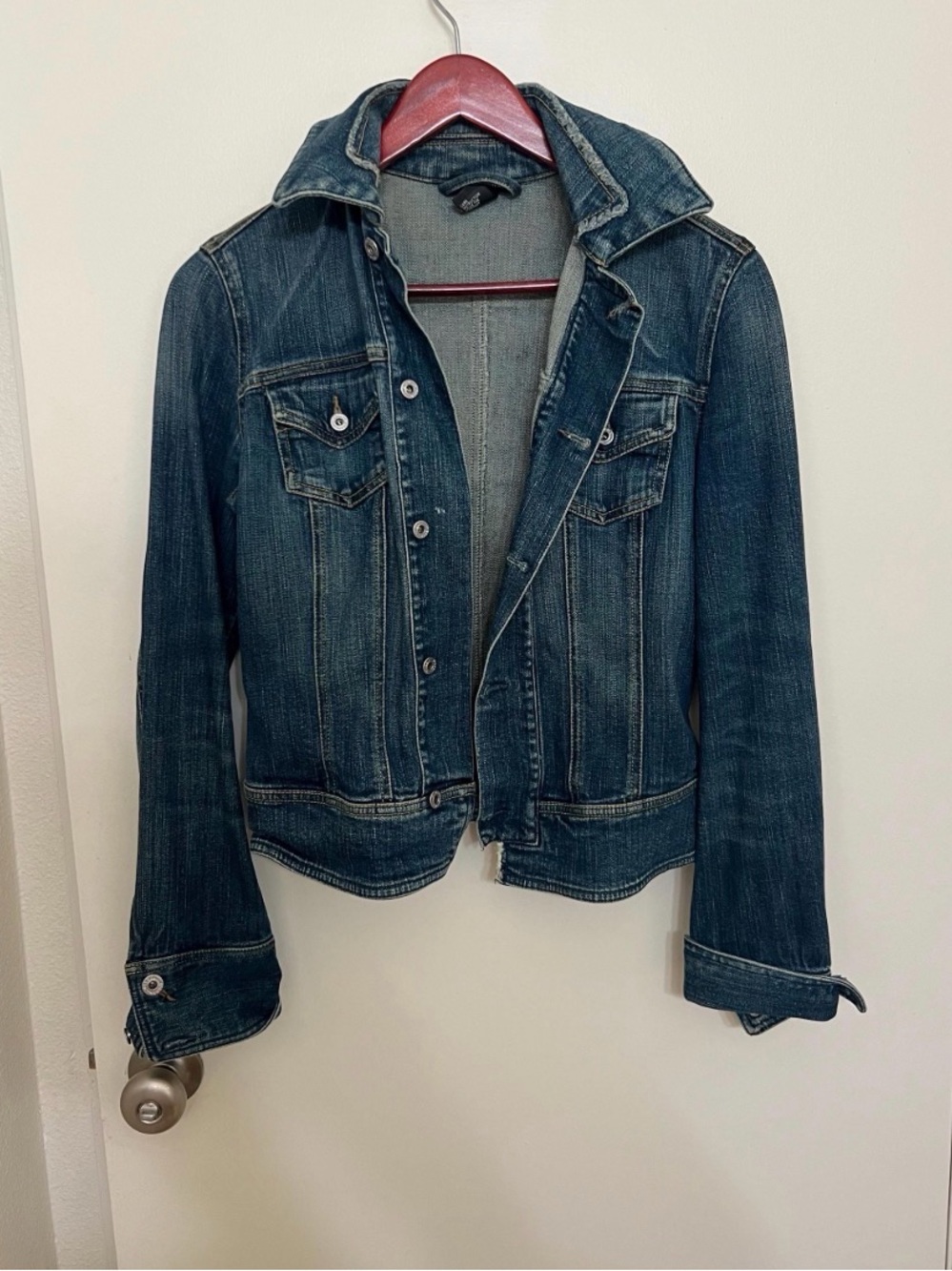 Vintage Women’s Jean Diesel Jacket in perfect condition! Size Medium.